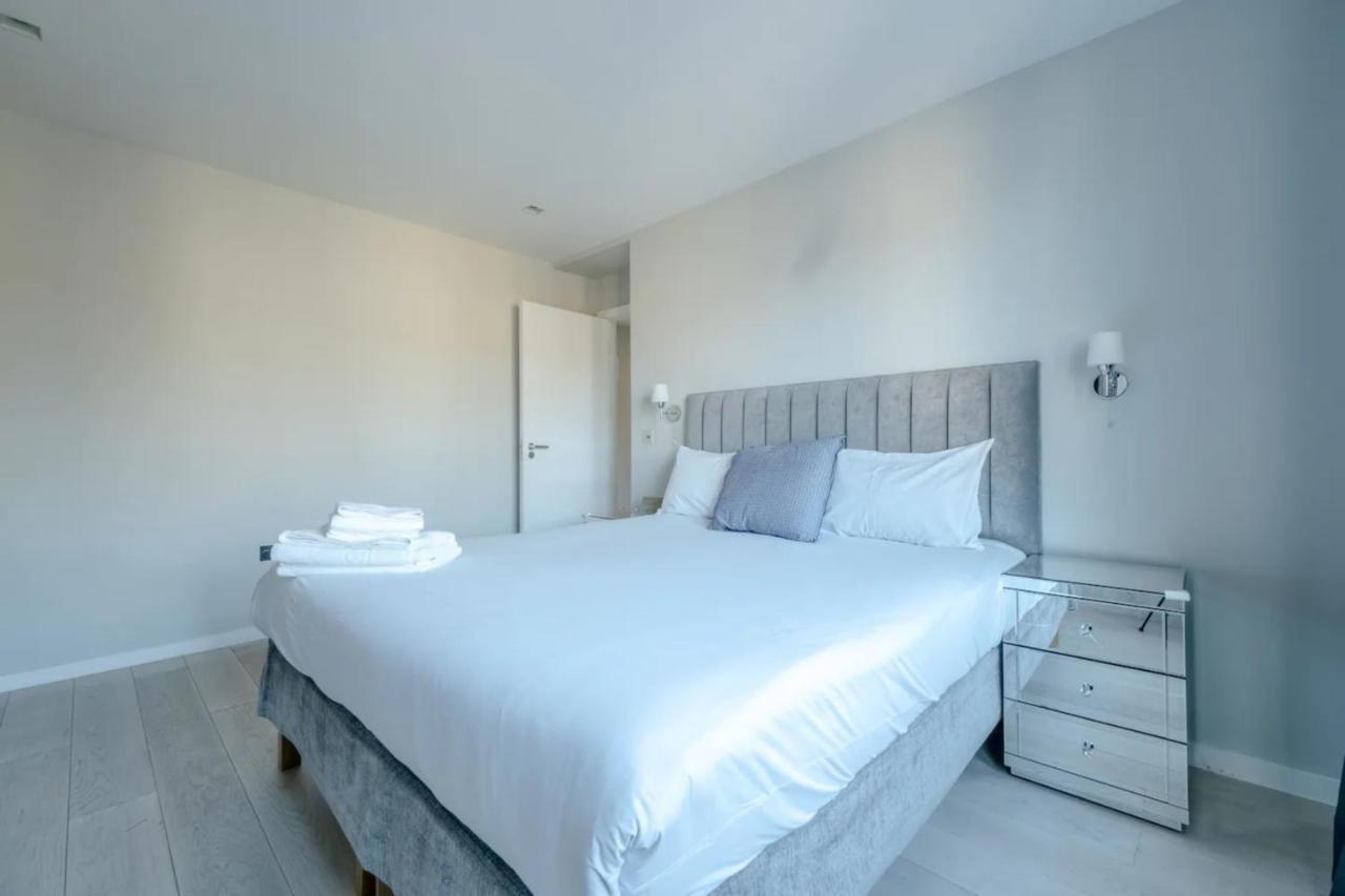 Apartment Modern And Luxurious 2 Bedroom Flat - Barons Court London