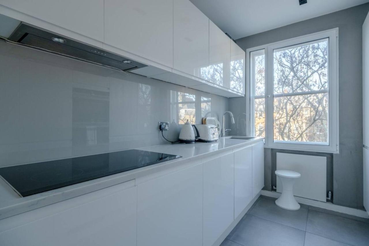 Apartment Modern And Luxurious 2 Bedroom Flat - Barons Court