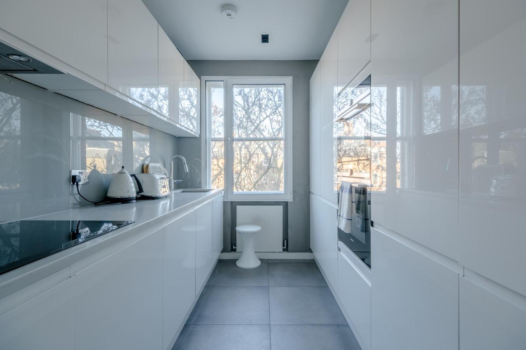 Apartment Modern And Luxurious 2 Bedroom Flat - Barons Court