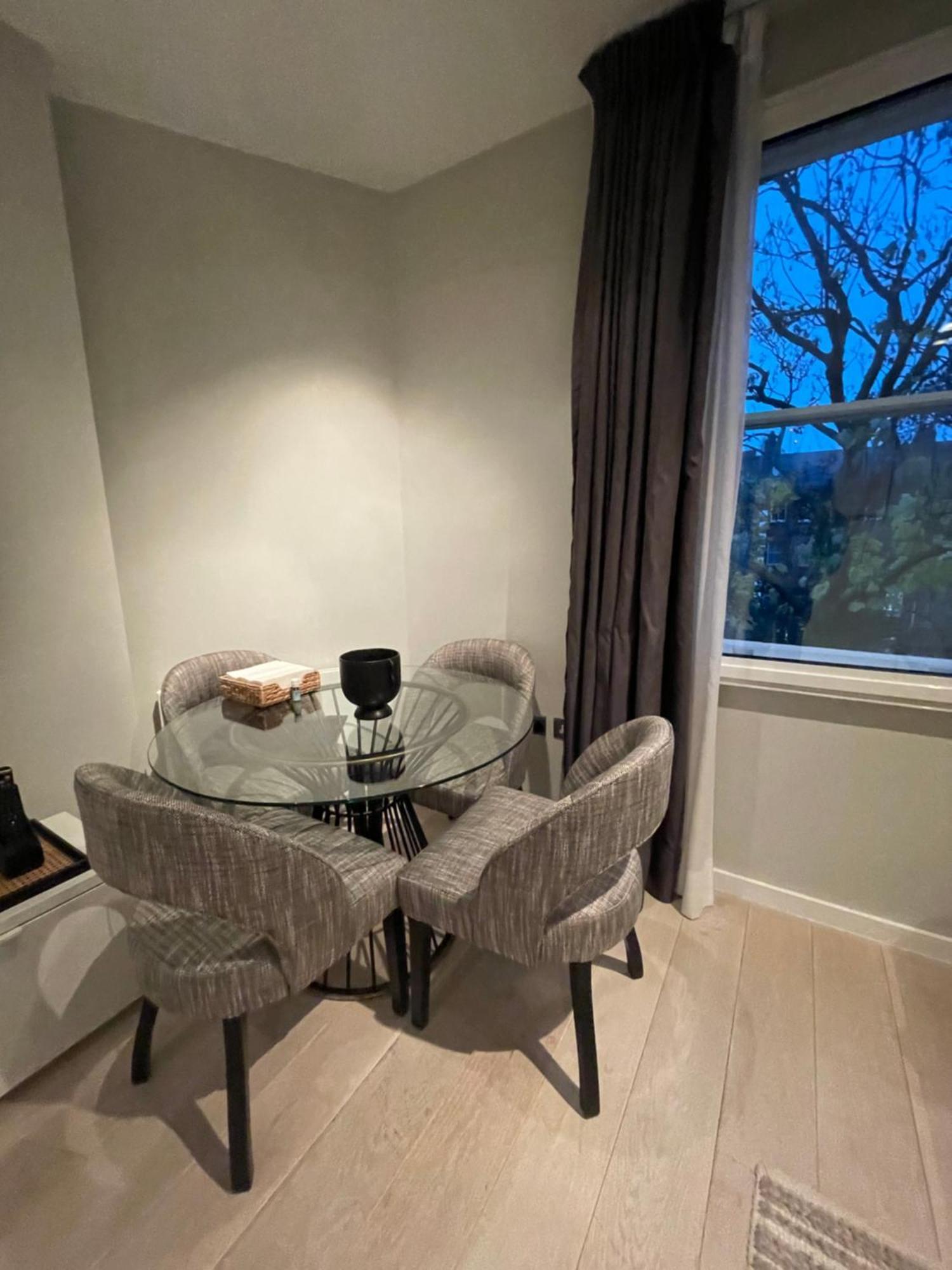 Modern And Luxurious 2 Bedroom Flat - Barons Court