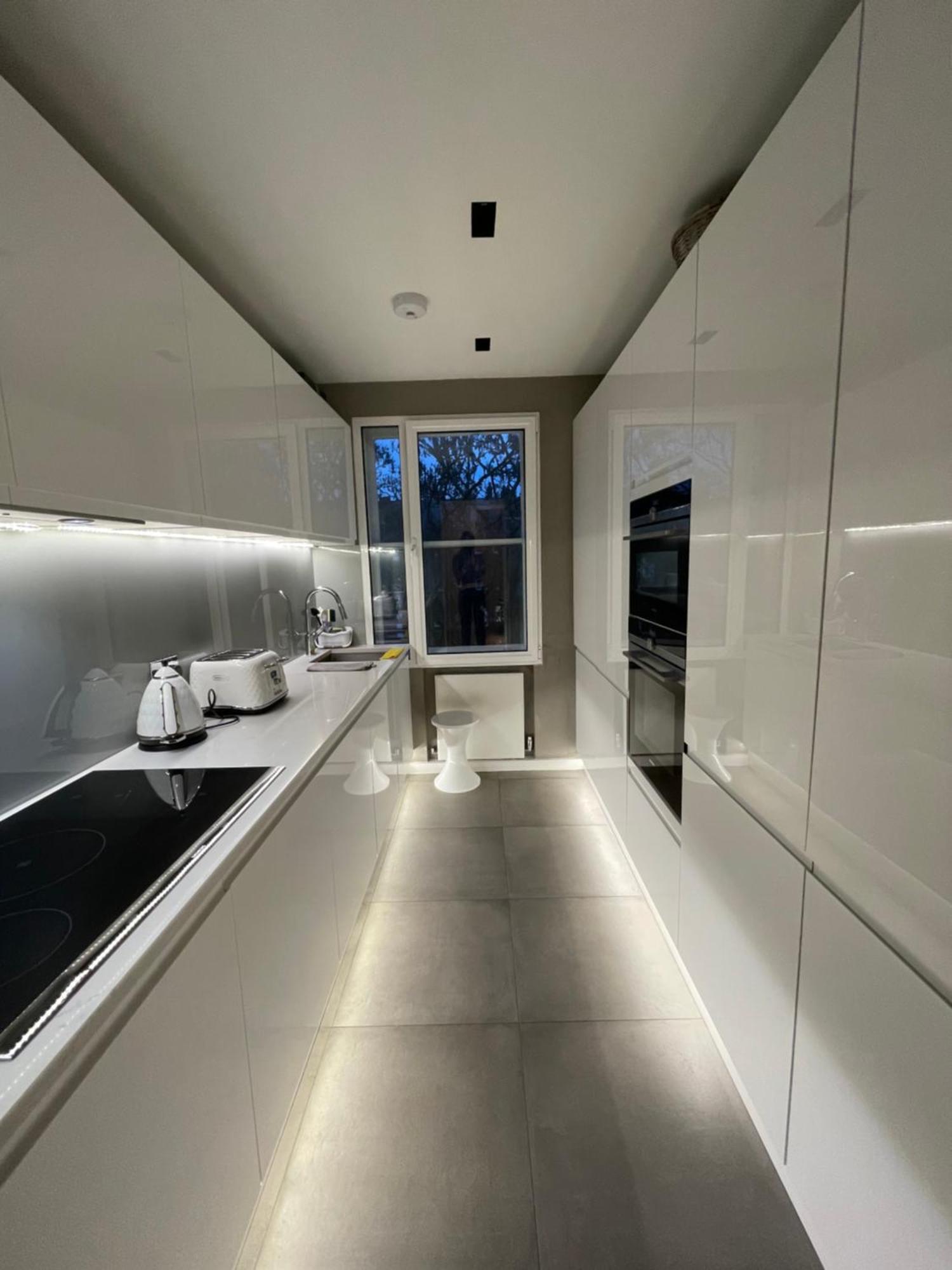 Apartment Modern And Luxurious 2 Bedroom Flat - Barons Court